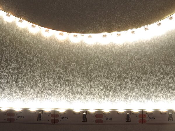 LED pásek s bočním svitem 8mm 14,4W/m, PROFI, 12V, IP20, 120LED/m Barva světla: Teplá bílá, 3000K