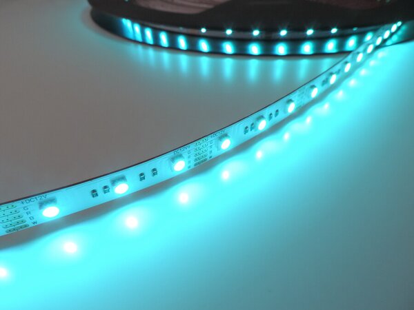 RGBW LED pásek 4v1, 19,2W/m, RGB+bílá 4300K, 10mm, PROFI, 24V, IP20, 60LED/m, 4040