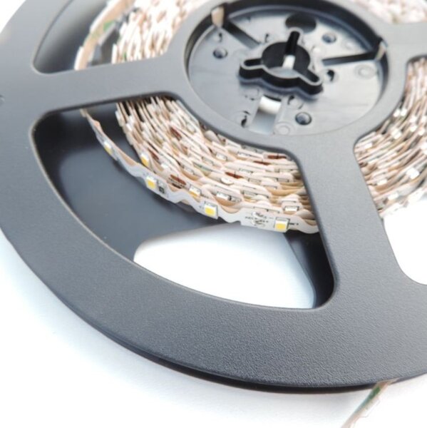 LED pásek OHEBNÝ 8mm 12W/m, PROFI, 12V, IP20, 60LED/m, SMD2835 Barva světla: Teplá bílá, 2700K