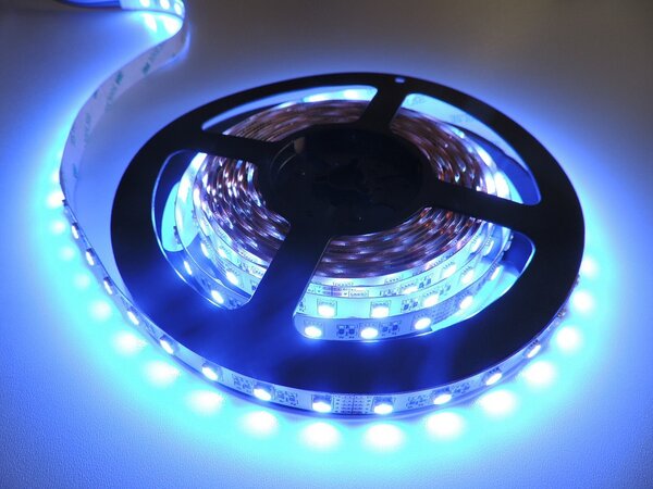 RGBW LED pásek 4v1, 19,2W/m, RGB+bílá, 12mm, PROFI, 24V, IP20, 60LED/m, 5050 Barva světla: Neutrální bílá, 4300K
