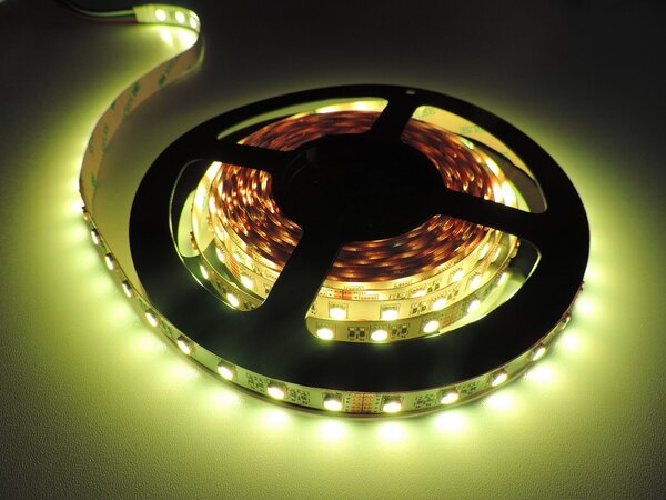 RGBW LED pásek 4v1, 19,2W/m, RGB+bílá, 12mm, PROFI, 24V, IP20, 60LED/m, 5050 Barva světla: Neutrální bílá, 4300K
