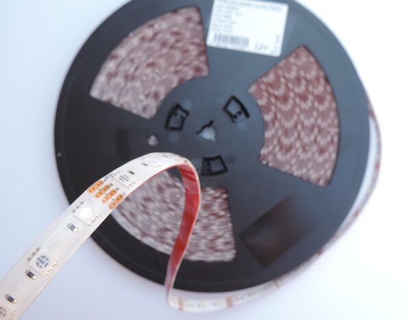 Voděodolný LED pásek RGB 14,4W/m, IP65, PROFI, 12V, 60LED/m, SMD5050