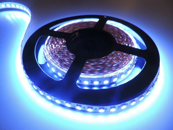 RGBW LED pásek 4v1, 30,6W/m, RGB+bílá, 12mm, PROFI, 24V, IP20, 90LED/m, 5050 Barva světla: Teplá bílá, 3000K