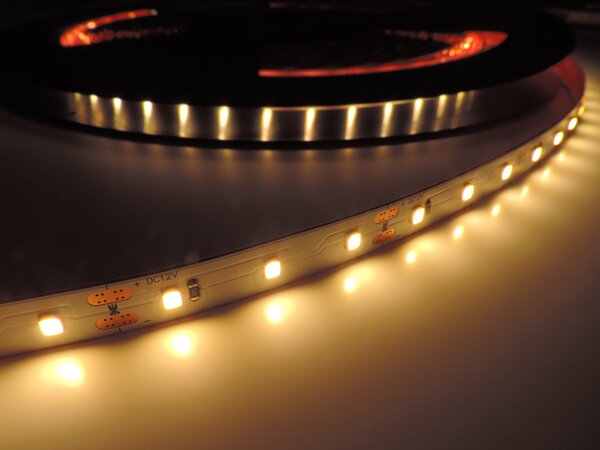 PROFI LED pásek CRI>97, 12W, 1100Lm/m, 12V, IP20, 60LED/m Barva světla: Teplá bílá, 2700K