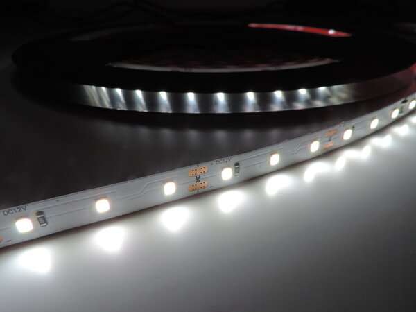 PROFI LED pásek CRI>97, 12W, 1100Lm/m, 12V, IP20, 60LED/m Barva světla: Teplá bílá, 2700K