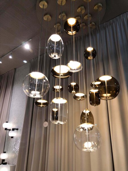 Brokis Designové závěsné svítidlo Knot Disco Small, PC1037 Barva skla: Transparentní číré sklo, Povrchová úprava baldachýnu: Mosaz, Povrch reflektoru: Mosaz