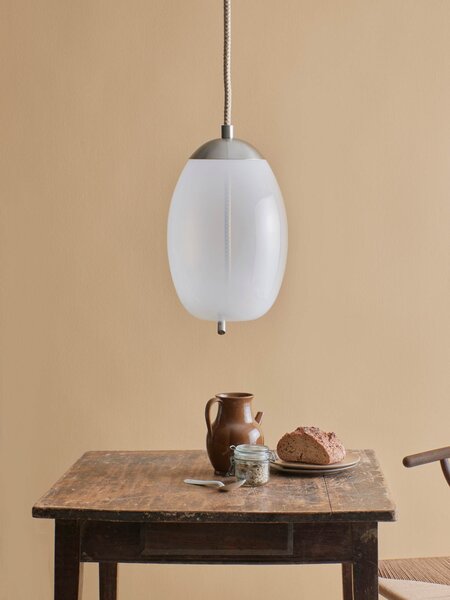 Brokis Designové LED závěsné svítidlo Knot Uovo PC1018 Barva skla: Hnědá kouřová - transparentní sklo, Povrchová úprava baldachýnu: Broušená bronz lak, Povrch reflektoru: Broušená champagne lak