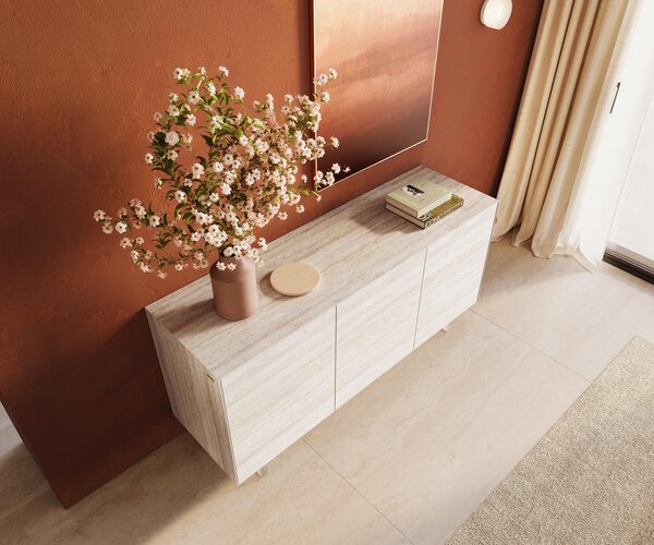 DELIFE Komoda Cuor 150 cm keramika Laminam® Travertino Bianco krémově bílá 3 dvířka podnož závěsná akrylglas