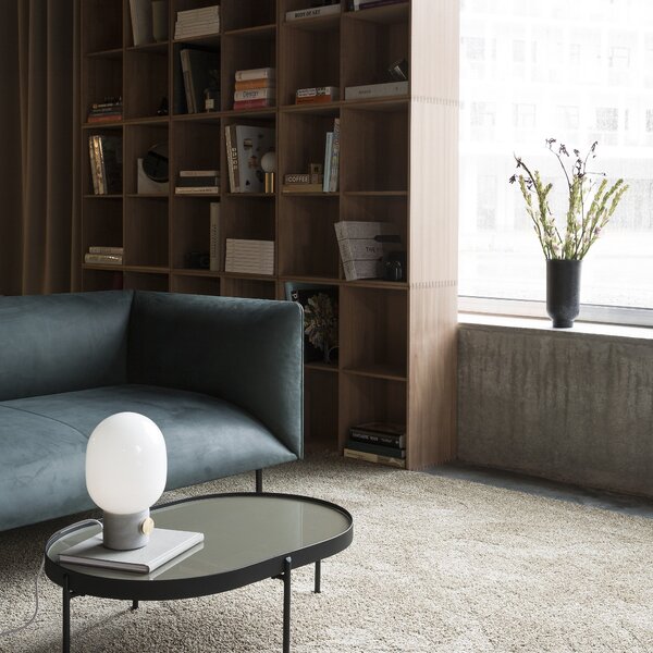AUDO COPENHAGEN Stolní lampa JWDA Concrete, Light Grey / Brass