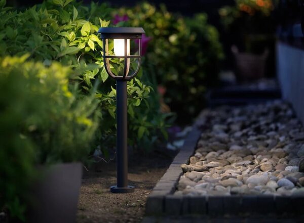 Philips 8720169267213 UltraEfficient Solar Radii solární stojanové svítidlo/zahradní sloupek se senzorem PIR LED 1,3W/250lm 3000K IP44 černá