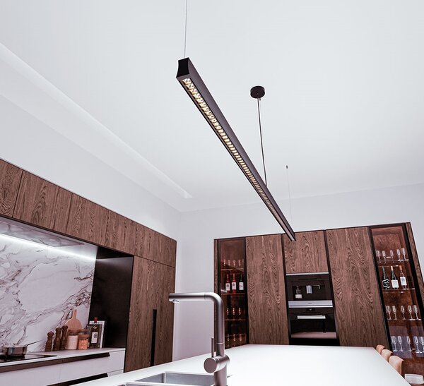 Mantra 7546 Hanok, lineární černé závěsné svítidlo LED 38W 3000K 110°, délka 120cm