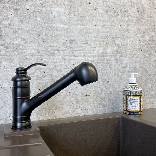 Waterfall Rustikální dřezová baterie se sprchou | olejem gumovaný bronz, Provedení Bez dávkovače