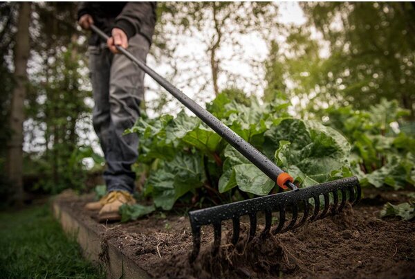 Solid™ Hrábě FISKARS 135715