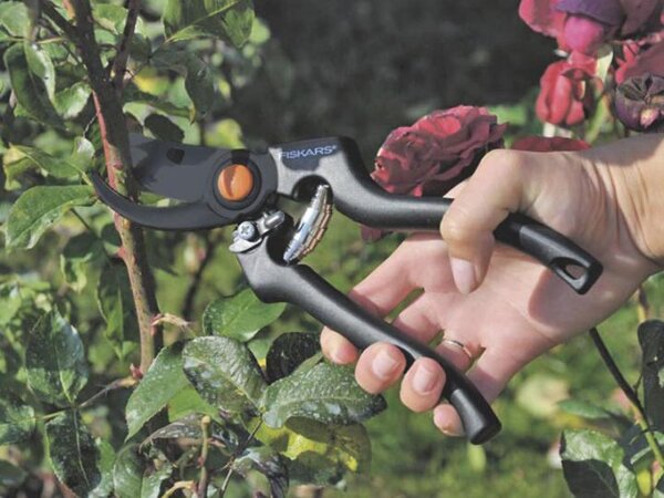 Nůžky profi zahradní P90 Fiskars 1001530 (111960)