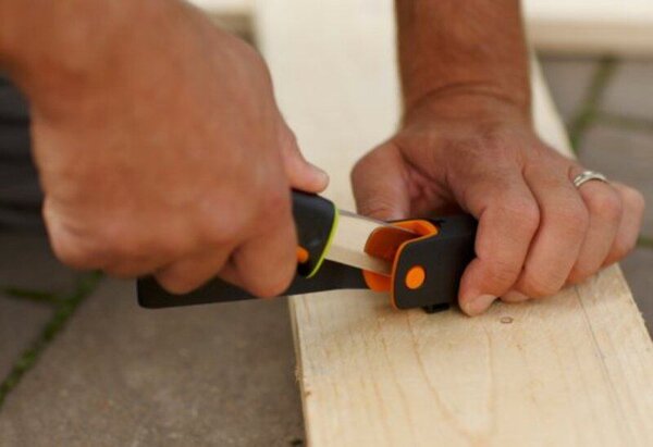 Hardware Nůž univerzální FISKARS 1023618