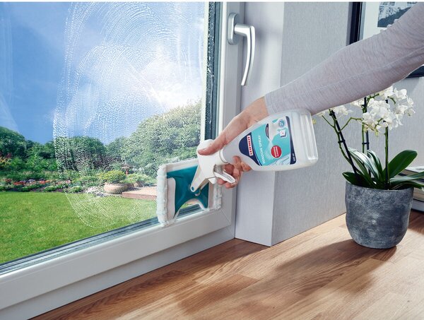 Mop na okna Micro Duo s čističem na sklo 500 ml LEIFHEIT 51165