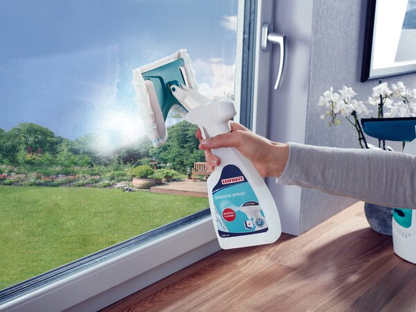 Mop na okna Micro Duo s čističem na sklo 500 ml LEIFHEIT 51165
