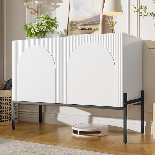 Komoda Flieks se dvěma dvířky a kovovými nohami, design s oblými liniemi, rozměry 100x40x75 cm, bílá barva