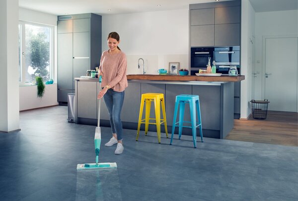 Podlahový mop s rozprašovačem Easy Spray XL LEIFHEIT 56690