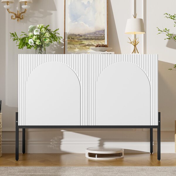 Komoda Flieks se dvěma dvířky a kovovými nohami, design s oblými liniemi, rozměry 100x40x75 cm, bílá barva