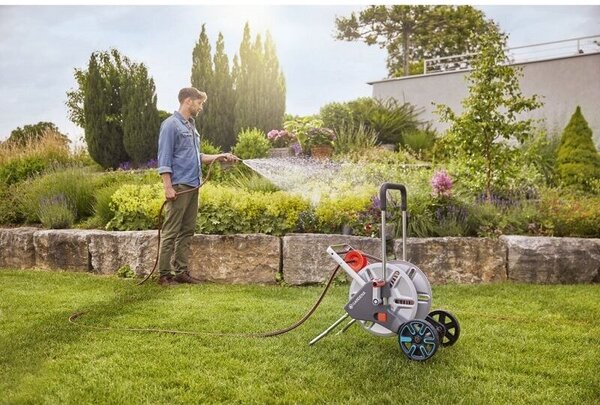 AquaRoll Easy Kovový vozík na hadici M - sada Gardena 18547-20