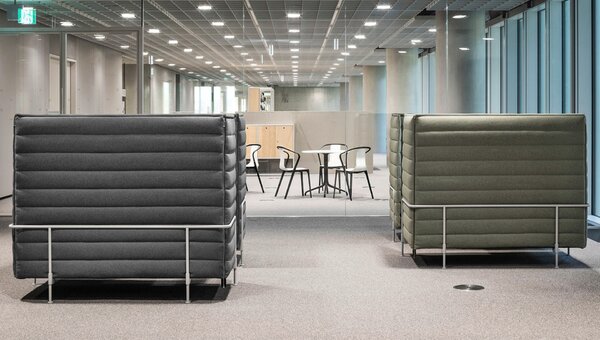Vitra designové židle Belleville Armchair