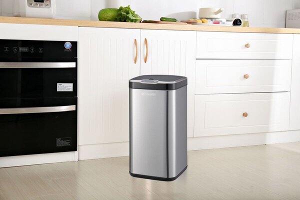 Cube Bezdotykový koš 30 l HELPMATION AK6312