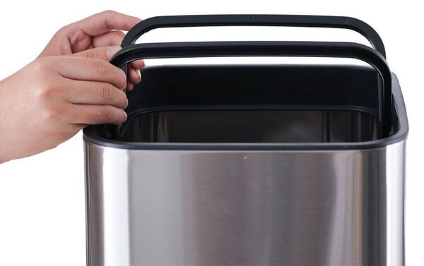 Cube Bezdotykový koš 20 l HELPMATION AK6311