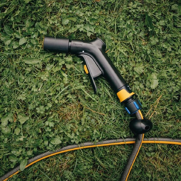Solid™ Zavlažovací sprcha - nastavitelná FISKARS 1070838