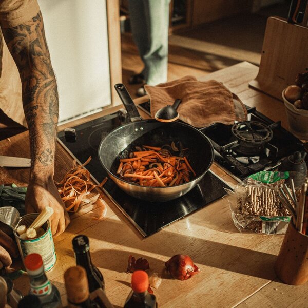 Functional Form Wok pánev 28 cm FISKARS 1072313