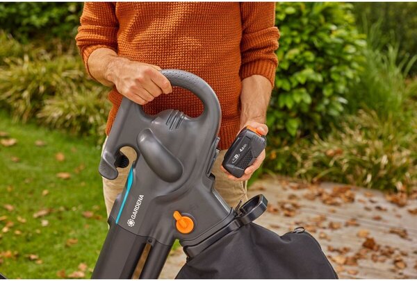 PowerJetCollect Akumulátorový vysavač/foukač 18V P4A - set GARDENA 14895-20