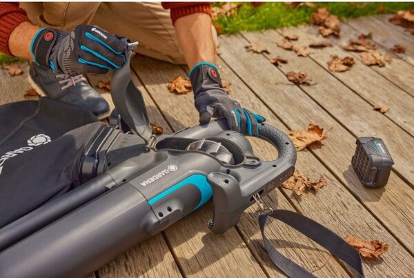 PowerJetCollect Akumulátorový vysavač/foukač 18V P4A - set GARDENA 14895-20