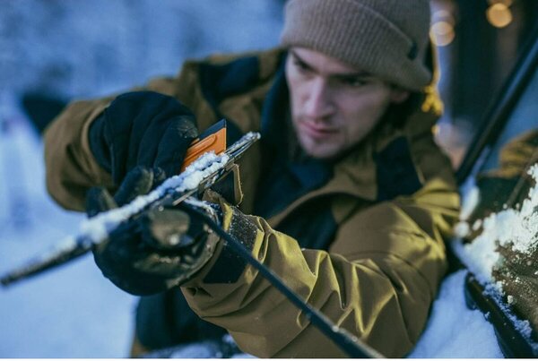 Solid™ Škrabka na sníh a led FISKARS 1078497