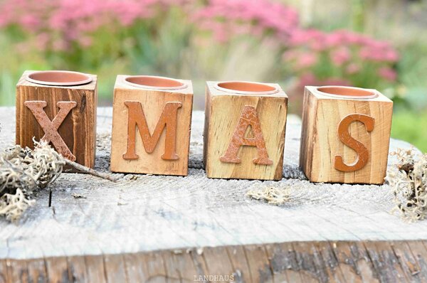Dřevěný vánoční svícen, XMAS