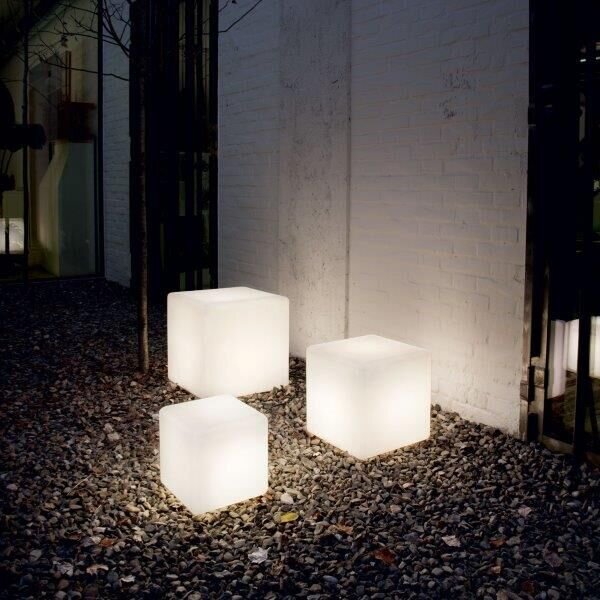 Exteriérové ​​stojanové svítidlo Ideal lux 191607 LUNA PT1 D50 1xE27 60W IP44