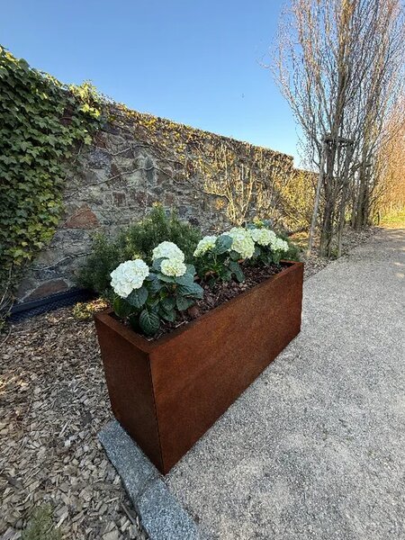 Tall Zahradní květináč vysoký 40 x 120 x 50 cm, corten CORGARDEN 1083