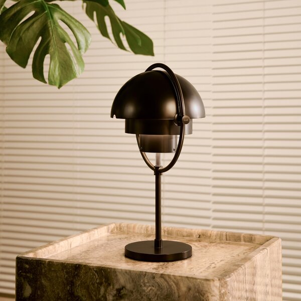 GUBI Kovová nabíjecí stolní lampa Multi-Lite