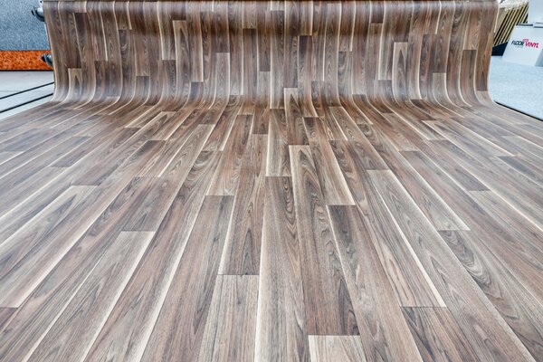 PVC podlaha Essentials (Iconik) 150 hazelnut brown - 2,75x5,1m (RO)