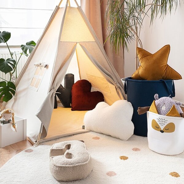 Yellow Tipi Bílý bouclé polštář ve tvaru mráčku Soft Cloud 55 cm