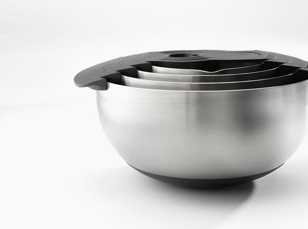 Mísy v leskle stříbrné barvě v sadě 9 ks Nest 100 Collection – Joseph Joseph