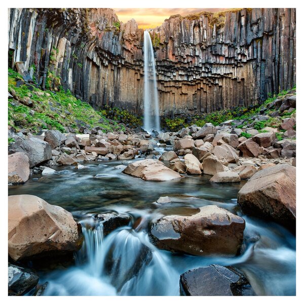 Obraz - Vodopád Svartifoss, Island (30x30 cm)