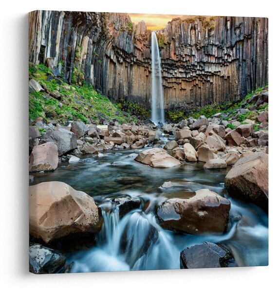 Obraz - Vodopád Svartifoss, Island (30x30 cm)