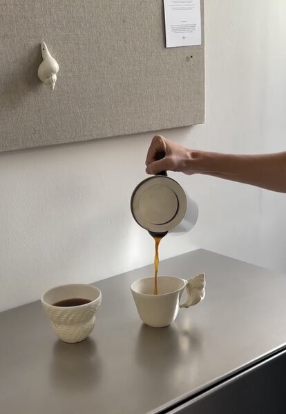 Christina Iversen Studio Porcelánový hrnek Konkylie CHI103