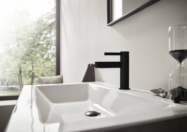 Hansgrohe Finoris Páková umyvadlová baterie 110 s táhlem a odtokovou soupravou, matná černá 76020670
