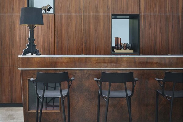 Kartell designové barové židle A.I Stool Recycled (75 cm)