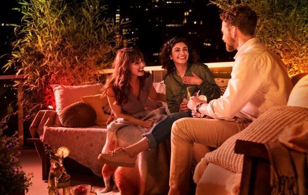 PHILIPS HUE 17463/30 / P7 Appear 2x8W / 1200lm RGB exteriérové ​​nástěnné svítidlo