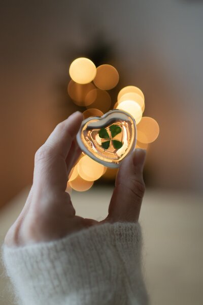 Skleněná dekorace Heart with Clover