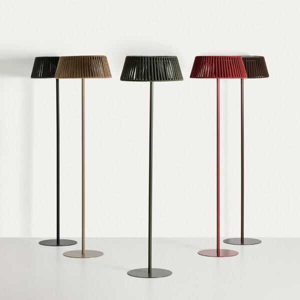 Kave Home Zelená zahradní solární LED lampa Aldet 160 cm