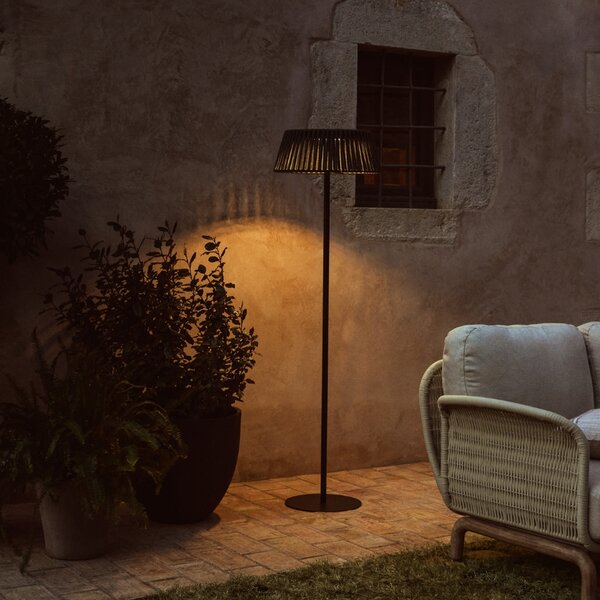 Kave Home Zelená zahradní solární LED lampa Aldet 160 cm