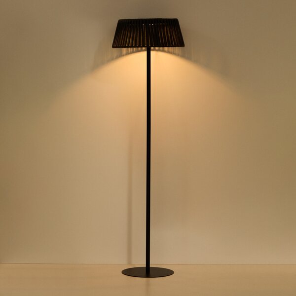 Kave Home Černá zahradní solární LED lampa Aldet 160 cm